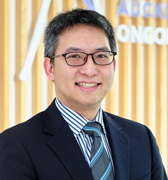 Dr James Liang