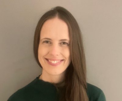 Dr-Laura-Hollingsworth